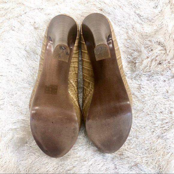 BCBGeneration Tan Snake Print Wood Heels - Picture 6 of 7